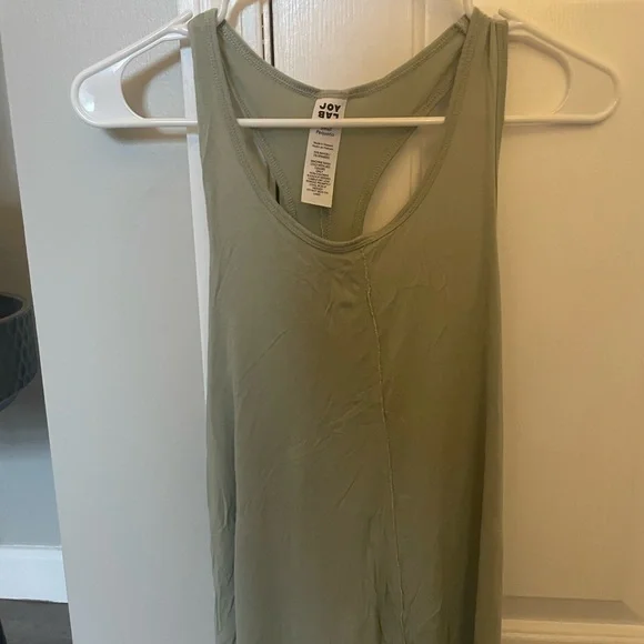 Tank - Picture 1 of 1